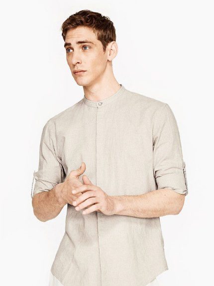 Eames plastic side chair